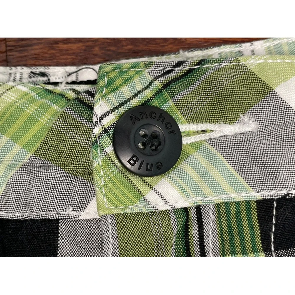 Vintage Anchor Blue Men's Size 30 Green Chino Plaid Mid Rise Shorts With Pockets